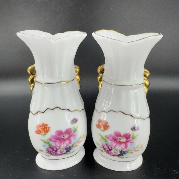 Vintage 1980s Fine Porcelain Bud Vase Set 2 With Golden Handles Flower Pattern - Picture 6 of 9